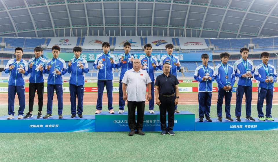 inews, 正在淬炼中, 则是兄弟之